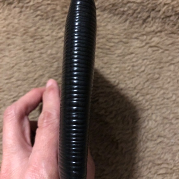 LOUIS VUITTON BLACK EPI BIFOLD WALLET - Picture 3 of 11